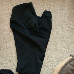 Lululemon dark green full length legging